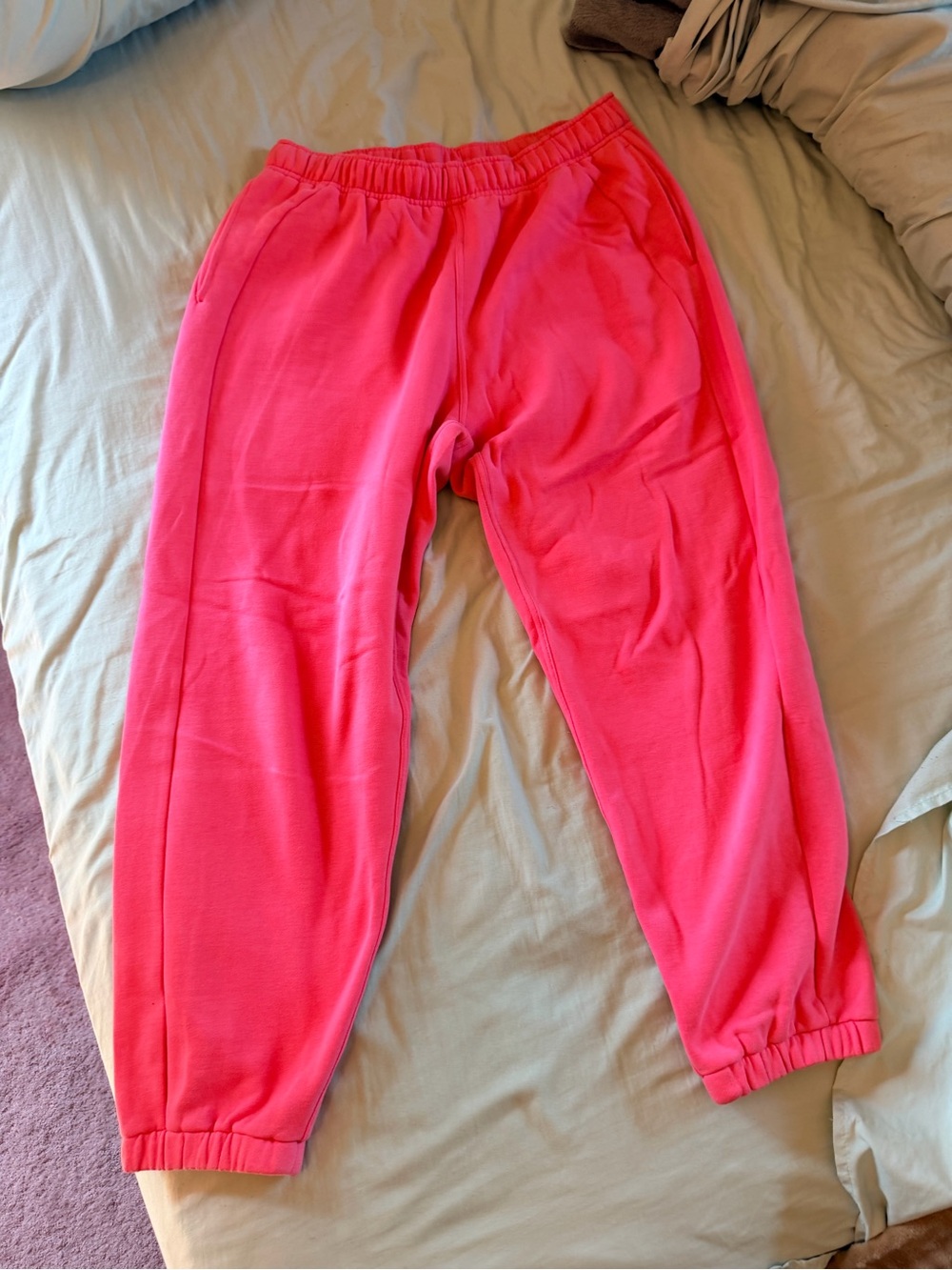 lululemon athletica Scuba Mid-Rise Oversized  Jogger- Sakura Pink Sweatpants